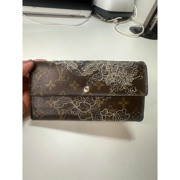 Louis Vuitton Handbags - Women's Louis Vuitton Wallet, One Size, Brown with White Floral Print